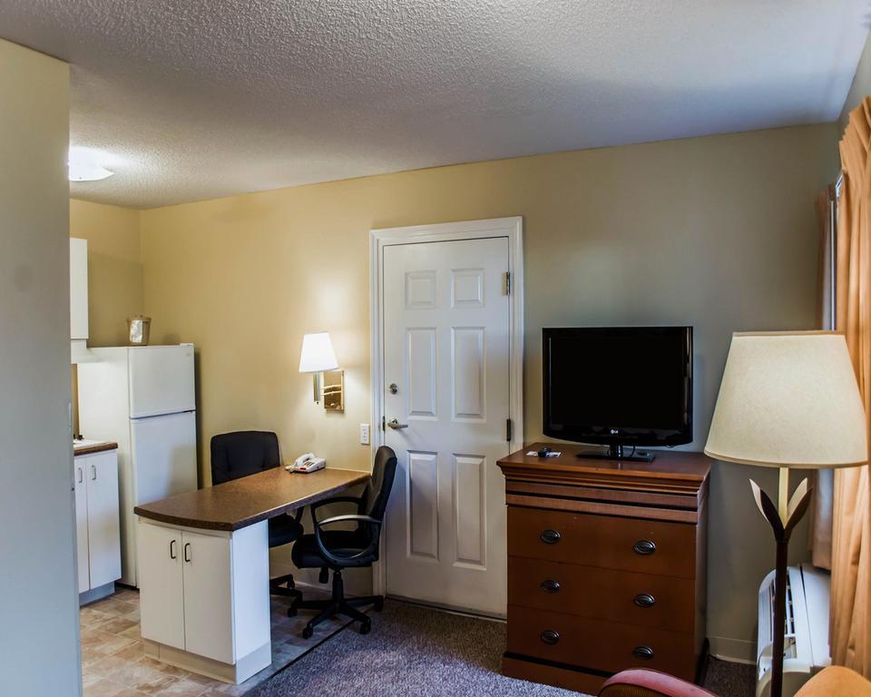 Suburban Extended Stay Hotel Naval Base Area Warrington Bagian luar foto
