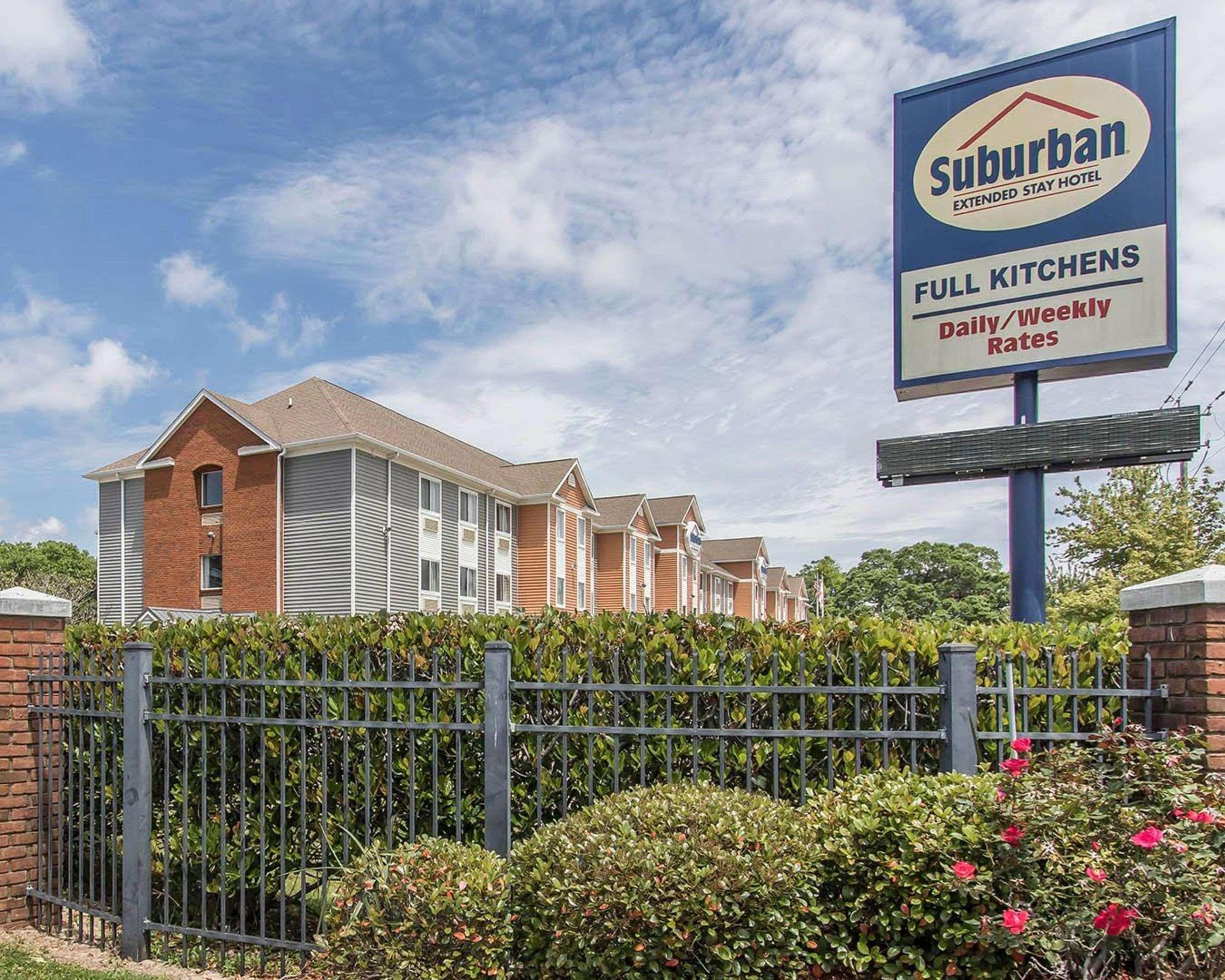 Suburban Extended Stay Hotel Naval Base Area Warrington Bagian luar foto