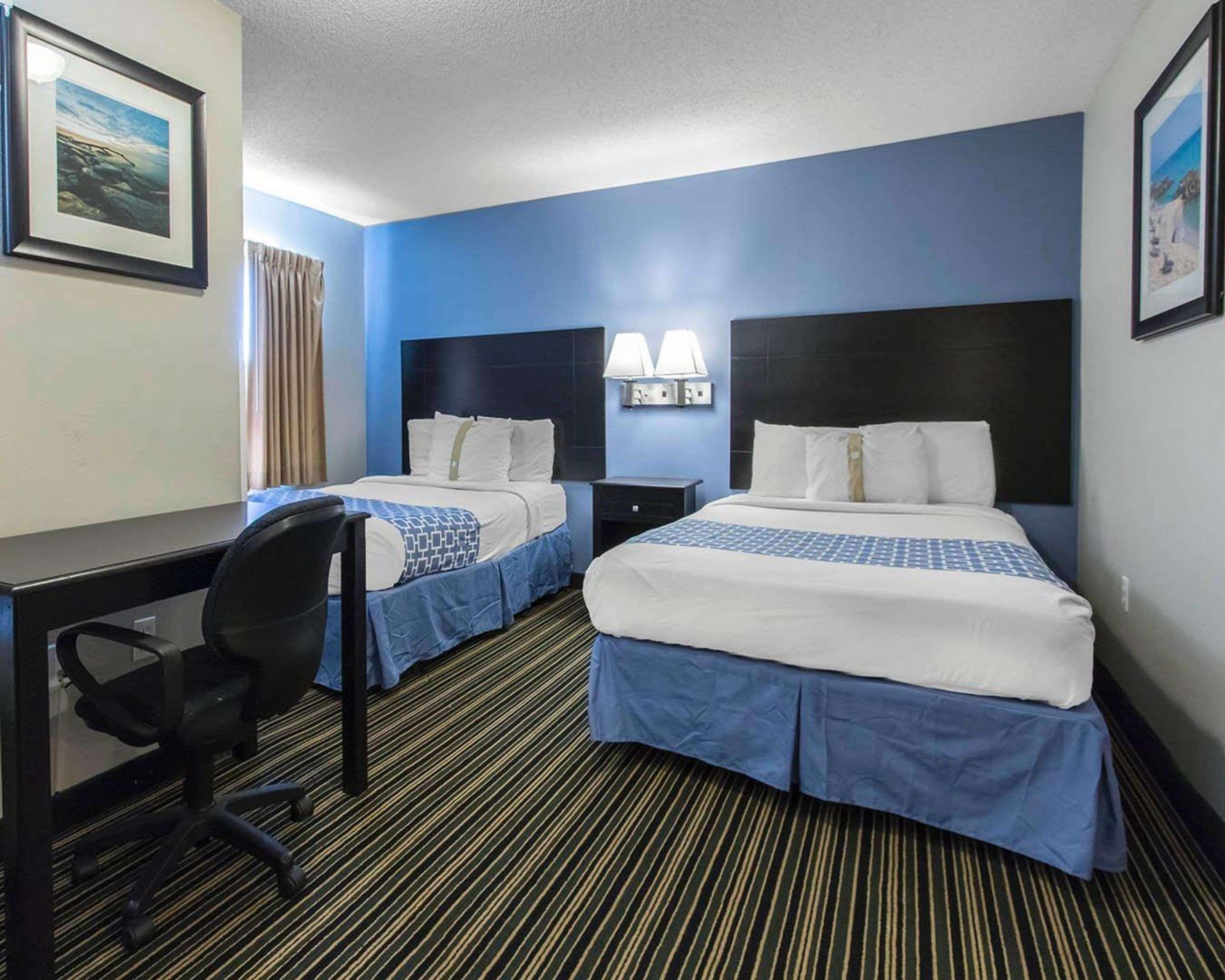 Suburban Extended Stay Hotel Naval Base Area Warrington Bagian luar foto