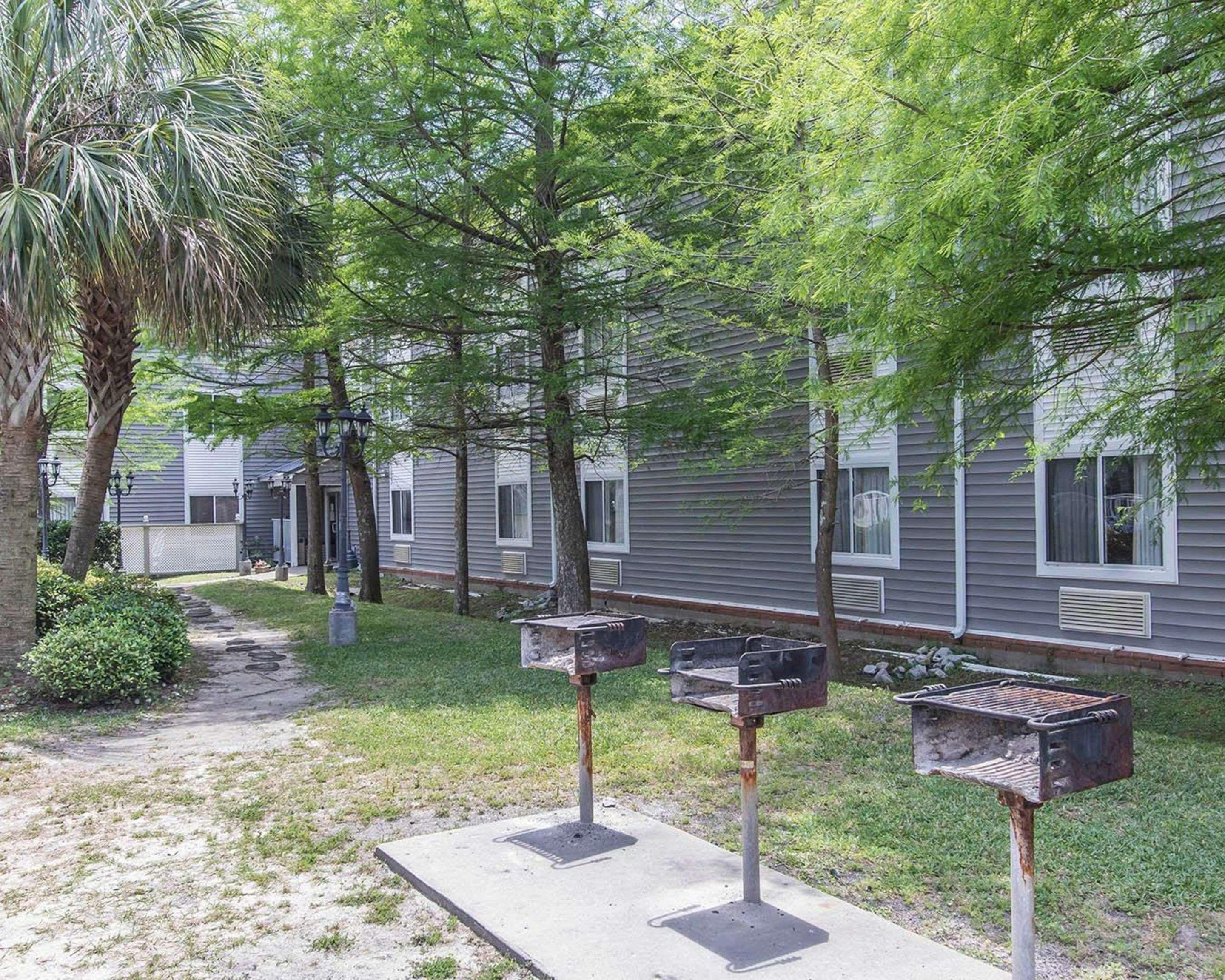 Suburban Extended Stay Hotel Naval Base Area Warrington Bagian luar foto