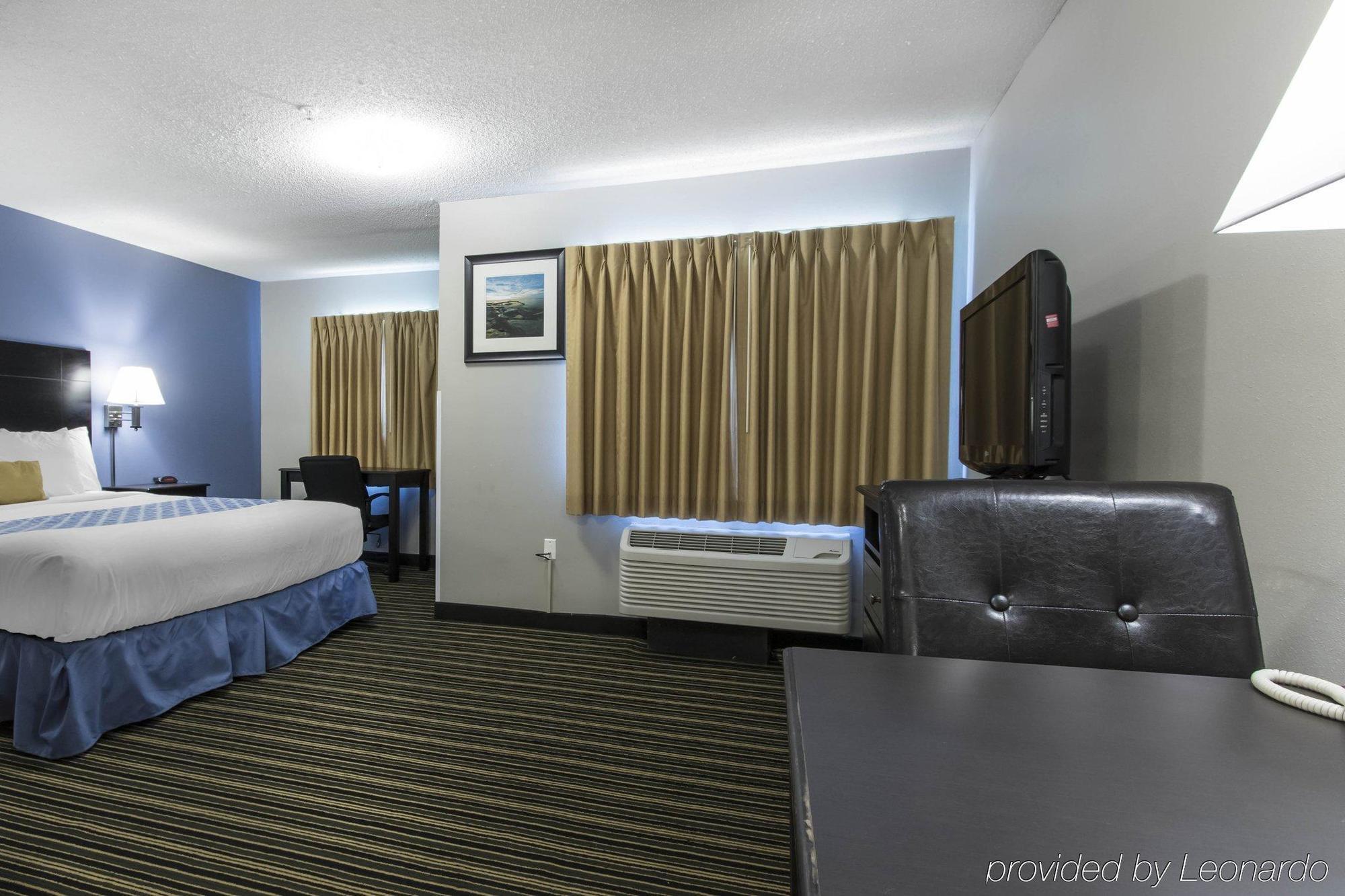 Suburban Extended Stay Hotel Naval Base Area Warrington Bagian luar foto