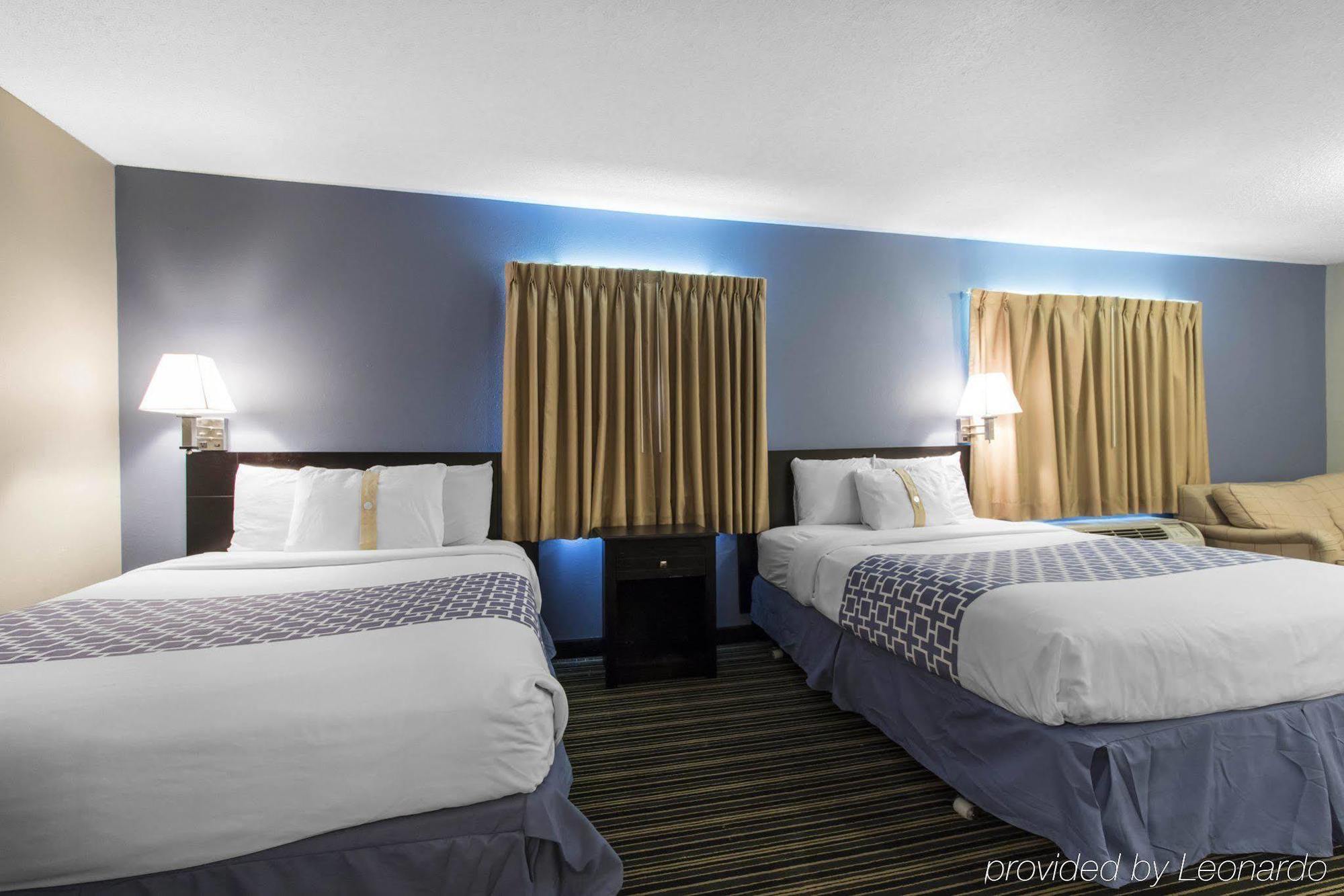 Suburban Extended Stay Hotel Naval Base Area Warrington Bagian luar foto